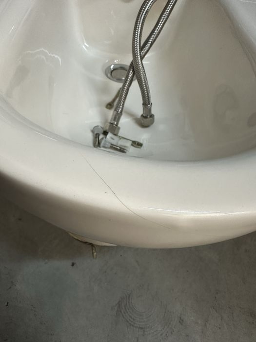 Vendo Base Chuveiro, Bidé e Torneiras