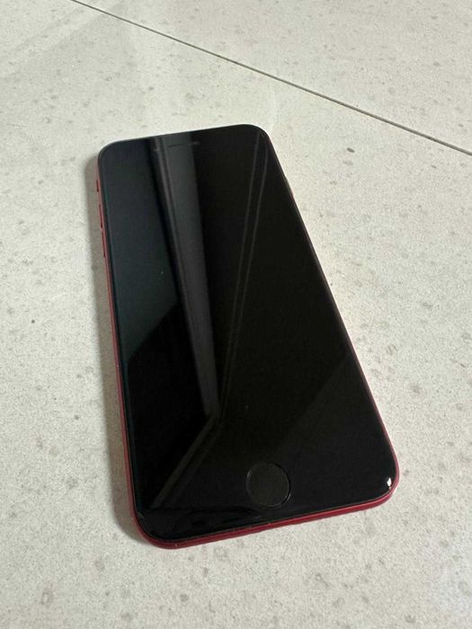 iPhone SE 2022 64 GB czerwony