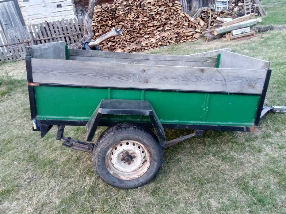 Продати причіп до машини