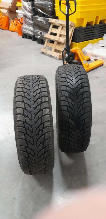 Nokian Hakkapeliitta LT3 265 70 R17 x 2 opony