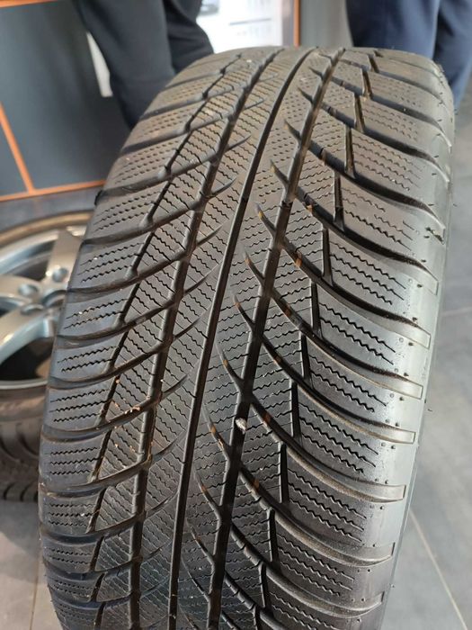 Комплект шини/диски Bridgestone 215*55 R17