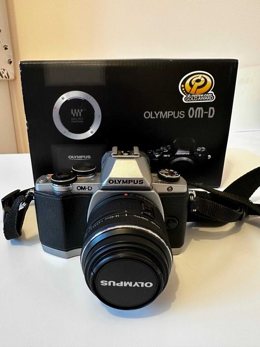 Aparat Olympus OM-D E-M10