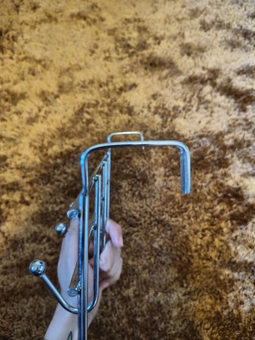 Cabide de porta prático