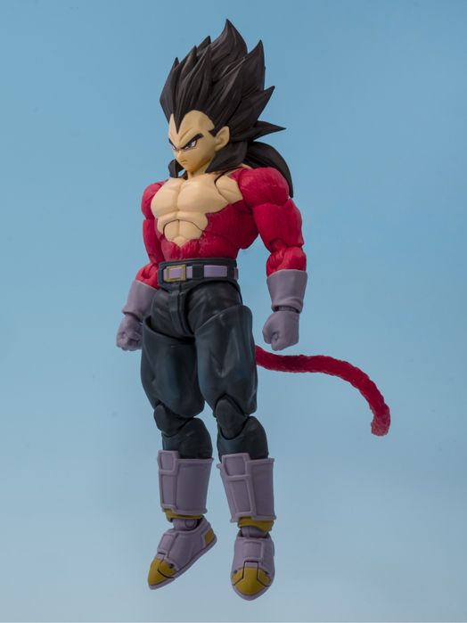 Vegeta SSJ4 Dragon Bal GT da Sh Figuarts BANDAI
