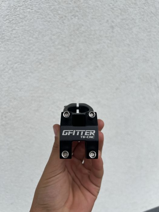 Kierownica GFITTER + mostek czarna 31,8 mm