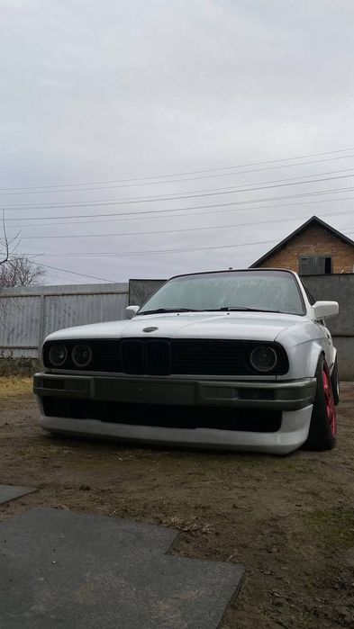 Губа Шницер БМВ Е30.