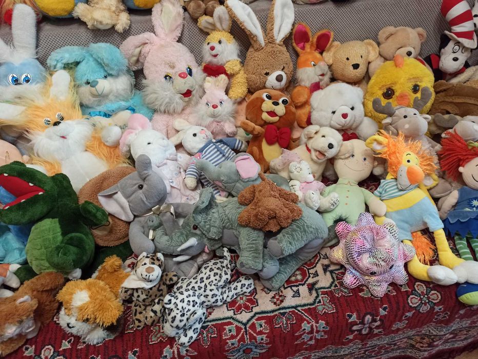 Мягкие детские игрушки. Можно для собак. Много