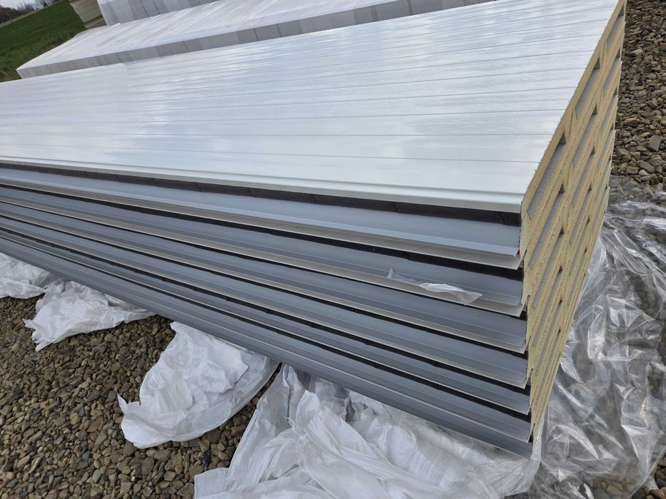 Płyta warstwowa dachowa pir 40 mm