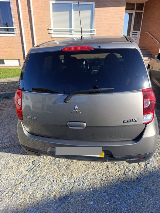 Mitsubishi Colt 1.3 Intense - muito fiável