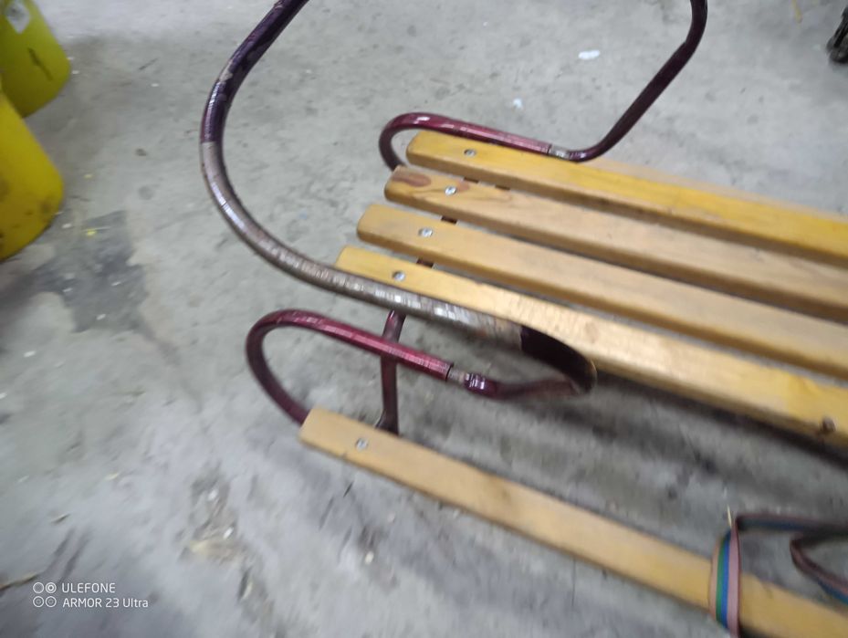 Дитячі санки зі спинкою