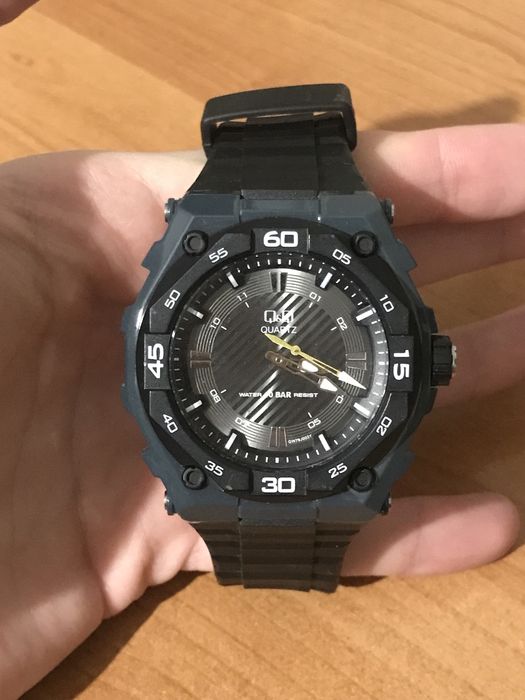 Чоловічий годинник Q&Q quartz