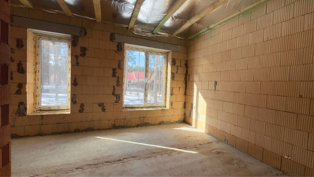 Чудовий таун хаус, сосни Центральний парк, газ, готовий.