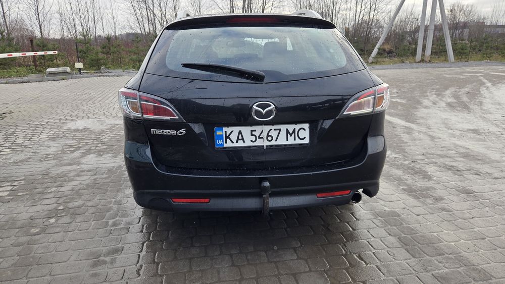 Мазда 6 2010 рік