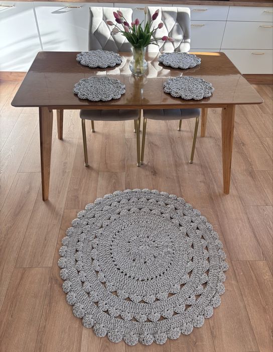 Handmade dywan + 4 podkladki na stół komplet