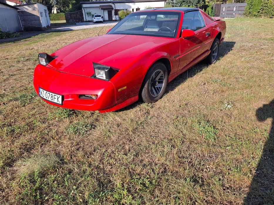 Pontiac Firebird Pontiac Firebird  Targa  3100 ccm + gaz