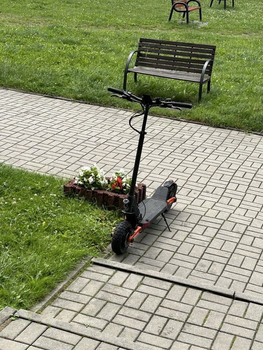 Hulajnoga elektryczna joyor