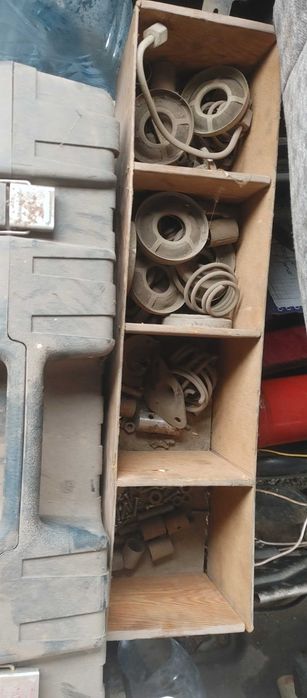 Металеві неліквіди, промислові деталі, комплектуючі