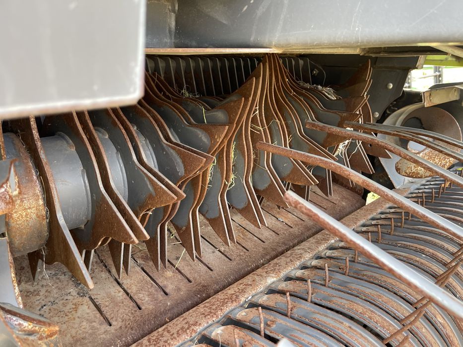 Пресс подборщик рулонный Claas Rollant 350 rc