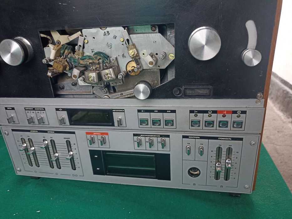 магнитофон Олимп 004 бабинный