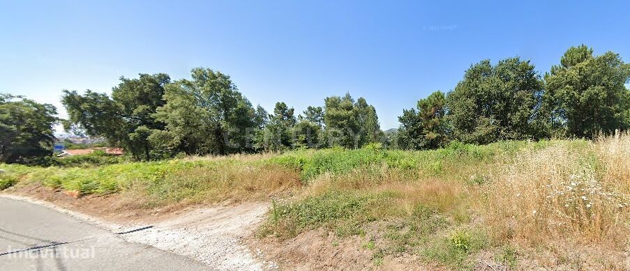 Lote de terreno com 915 m2 (2), para construção de moradia de 2 pisos — Gavião, Braga