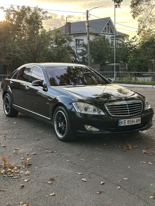 Продам Mercedes W 221