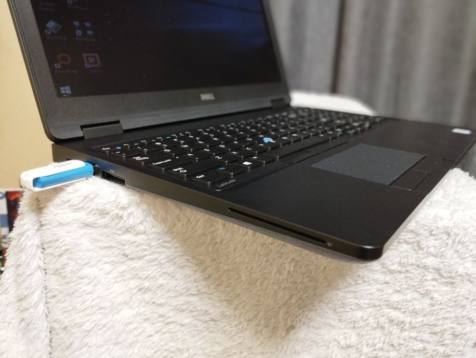 Игровой Dell 5580 IPS i5-6440HQ/8gb DDR4/SSD 256gb/nVidia 940mx