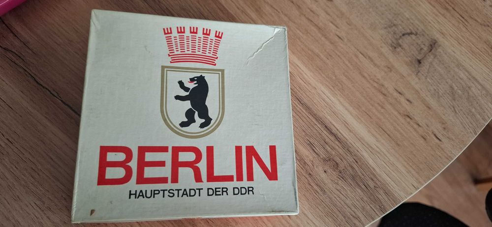 Podstawki pod szklanki DDR Berlin, kolekcjonerskie z czasów PRL