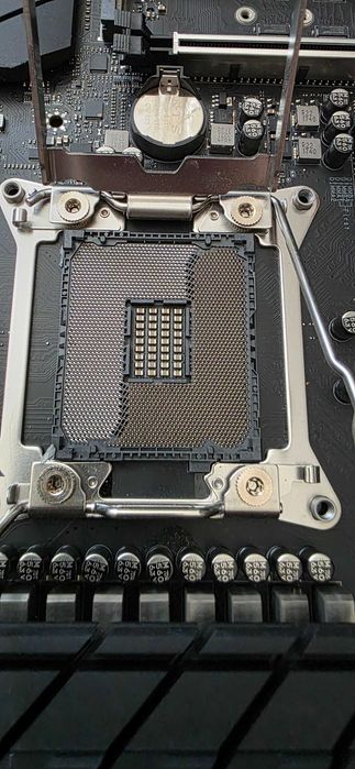 Комплект материнська плата msi raider x299 та процессор i9 7900x