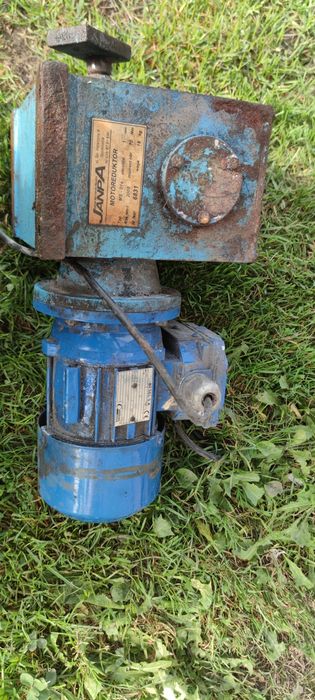 Silnik do pieca wieprz iskra