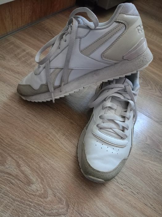 Świetne buty sportowe Reebok, adidasy