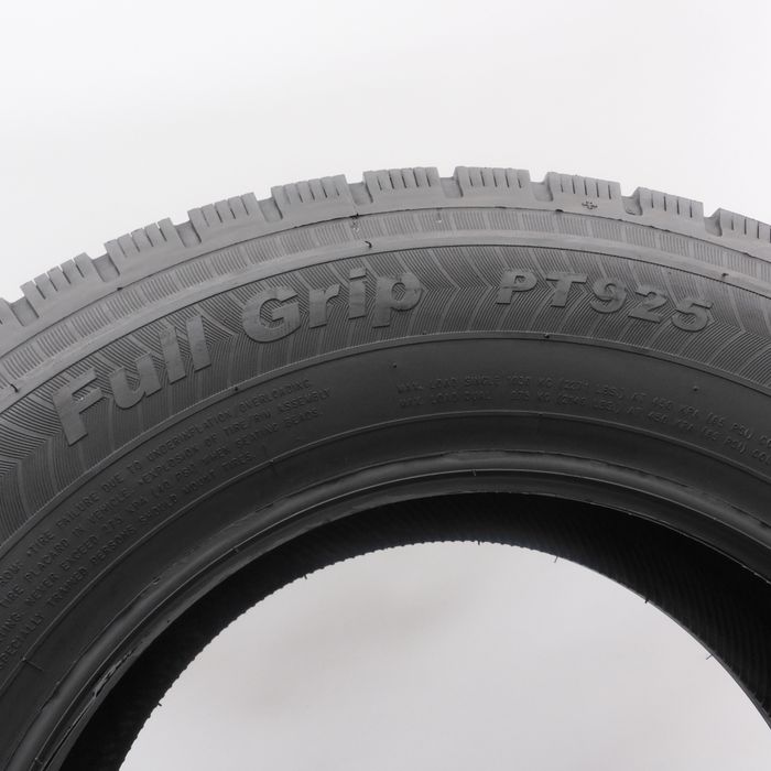Opony 215/70/15C Petlas 215/70R15C 107R Wielosezonowe 2020 Nieużywane