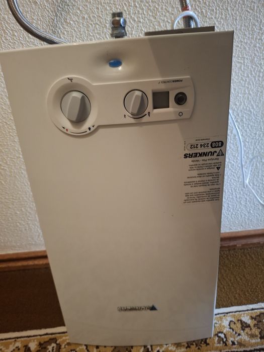 Dois Esquentadores ,um Junkers outro vulcano