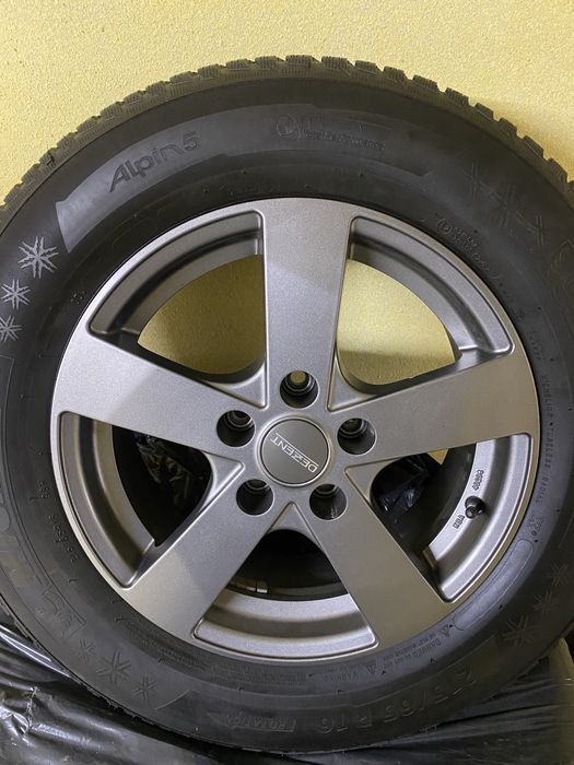 4 дисків із зимовими шинами Michelin Alpin 5.