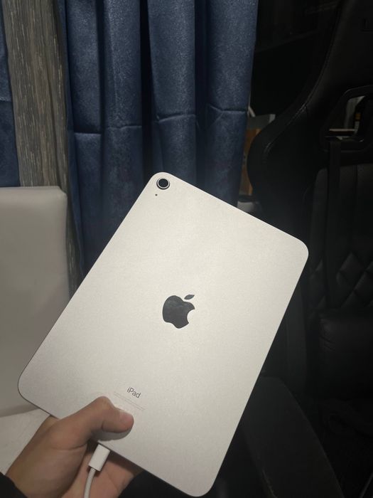 iPad gen 10.9 64gb майже новий
