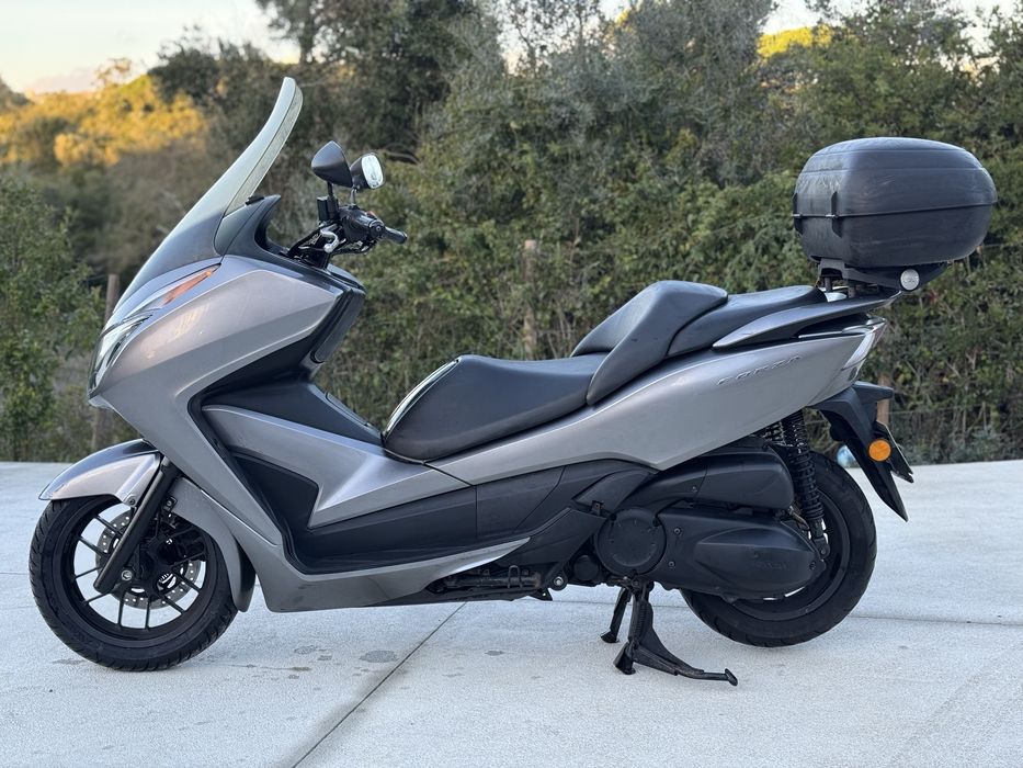 Honda Forza 300 / 2014 / 54.000km