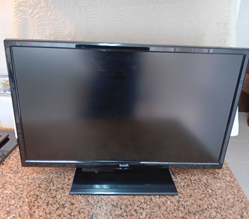 TV KUNFT K5128X22F (LED - 22'' - 56 cm)