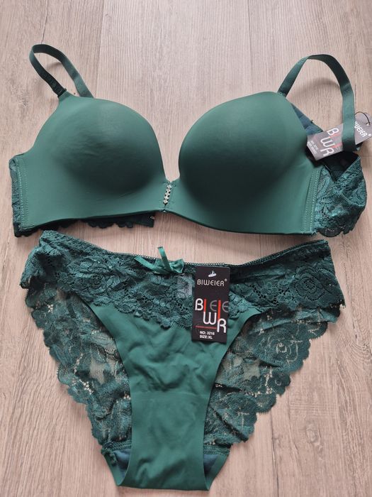 Набір ліфт та трусики розміру М