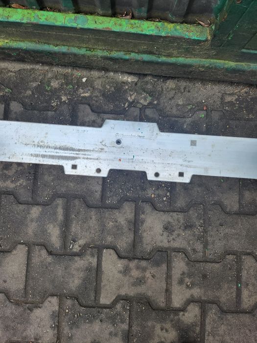 Belka zderzaka Mercedes C206 orginalna nr A206. 620. 0000