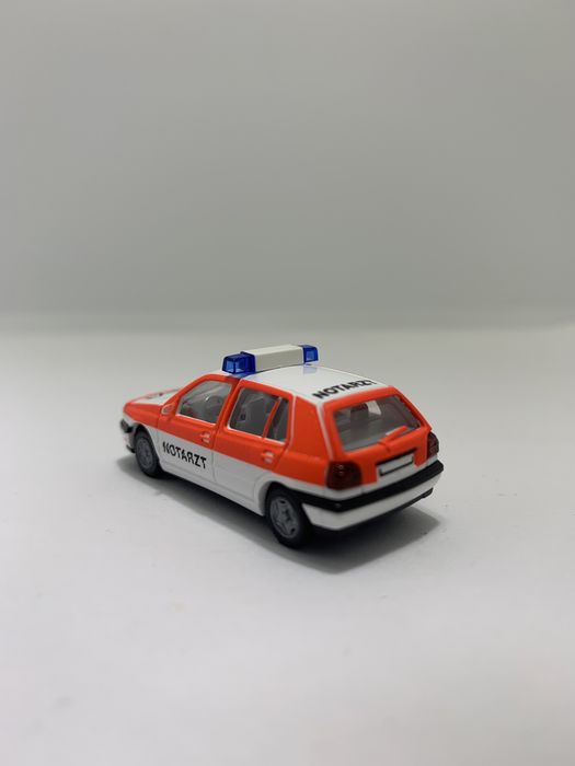 Volkswagen Golf da Wiking escala H0 1/87