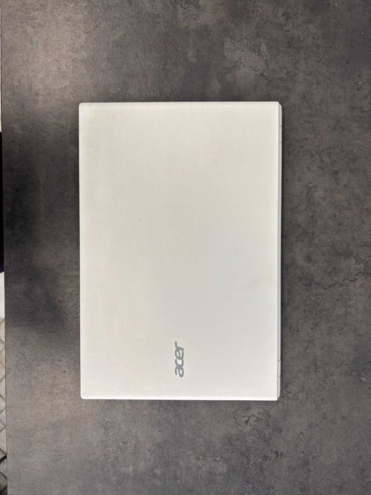 Acer Aspire E5-573496882745229987841