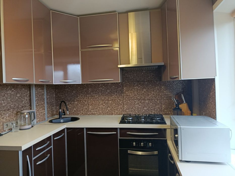 Продажа 2 х комн.кв в районе БШ / 7 этаж / капитал.ремонт 22 года