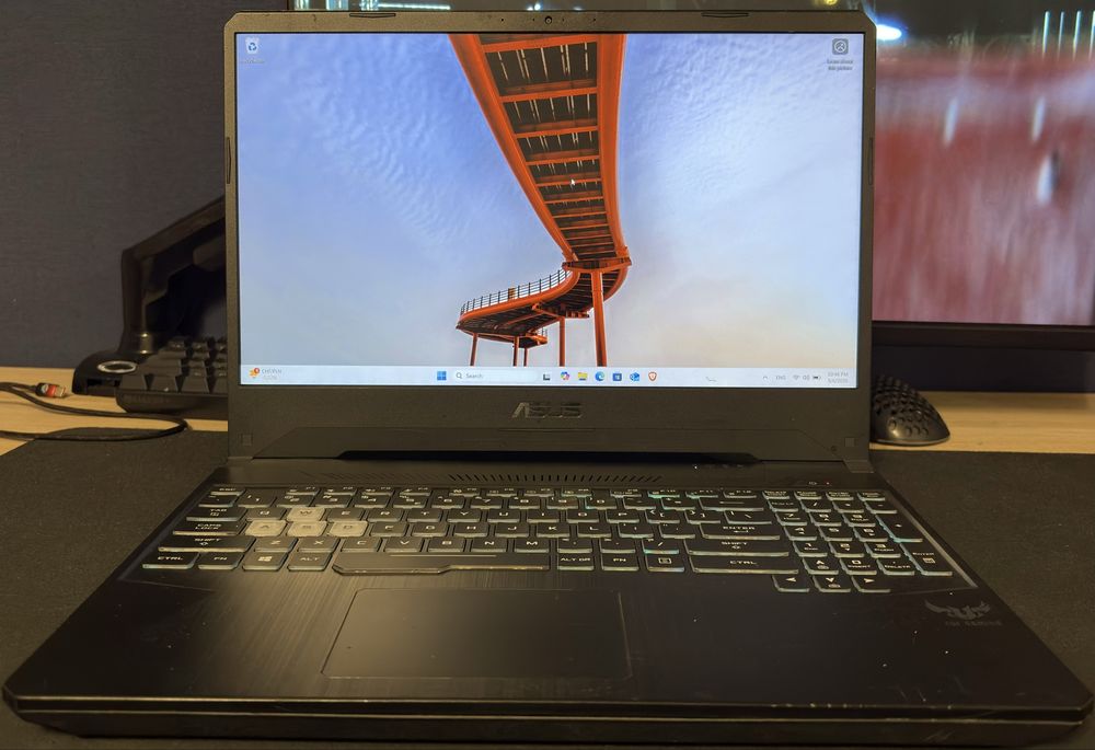 Asus TUF Gaming FX505DT GTX 1650, 16gb ram, ssd + hdd.