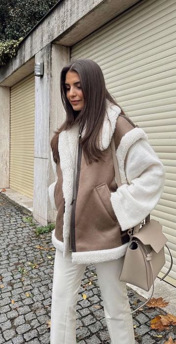 Нова стильна жилетка