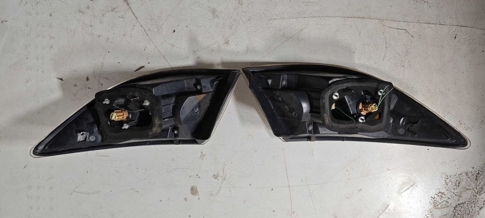 MAZDA 6 GJ SEDAN 2012-2015 ROK Lewa i Prawa Lampa lewy i prawy tył