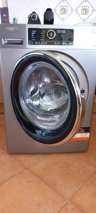 Maquina roupa whirlpool  Impecável