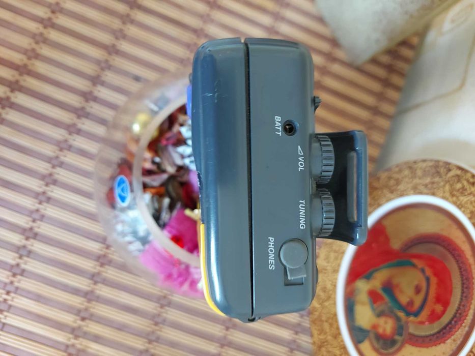 Sony WM-FS393 Mega Bass AM FM Radio Walkman W/ Belt Clip Cassette Player