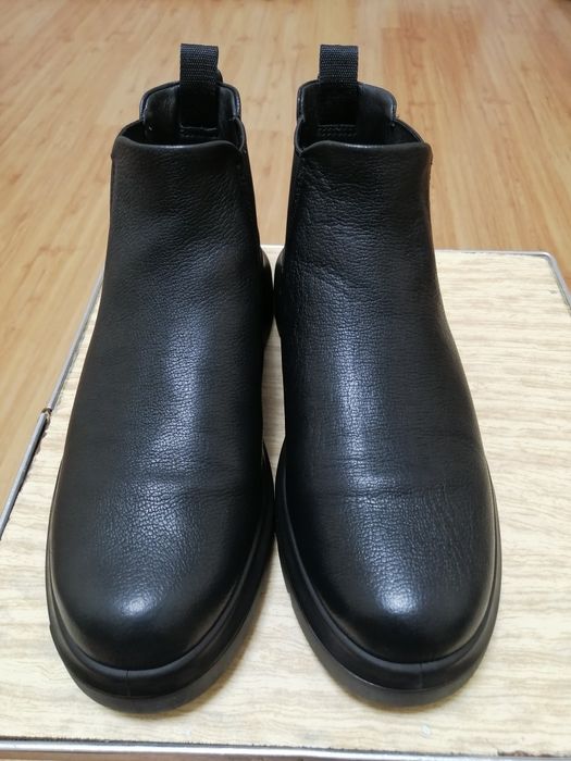 Жіночі ботинки Ecco.