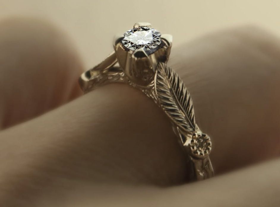 Słowiański pierścionek z szafirem i diamentami | TYVODAR.COM