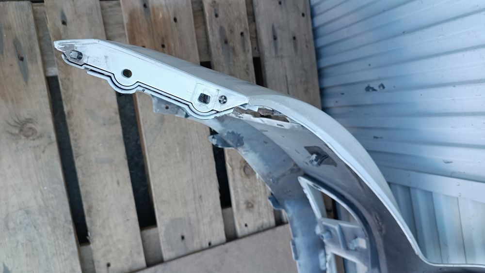 Vendo parachoque de frente Mercedes A class W 176 ano 2014/19