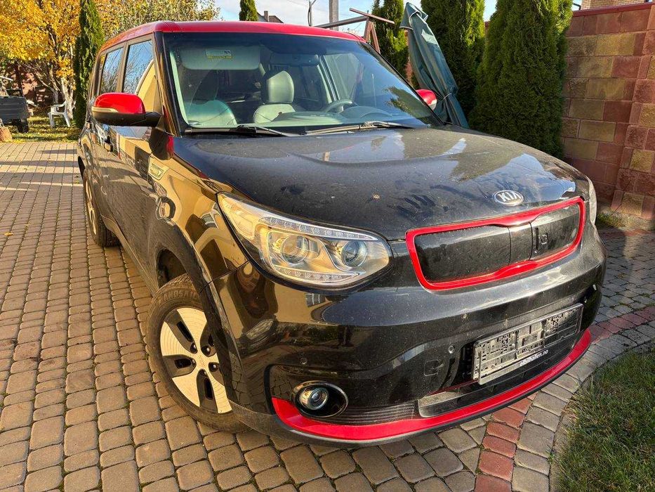 Розборка шрот запчастини Kia Soul EV 2014 колір IM кіа соул 27KW